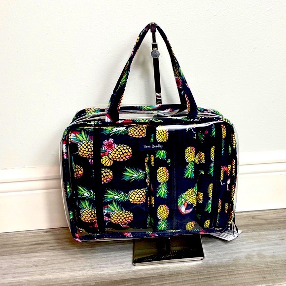 Vera Bradley Handbags - ✨ Vera Bradley - Travel NWT Toucan Party